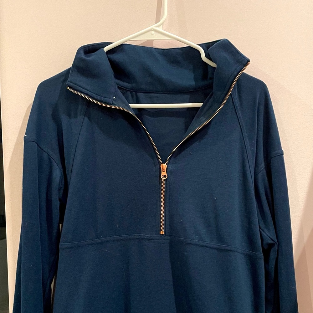 ELEGANT WOMENS QUARTER ZIP